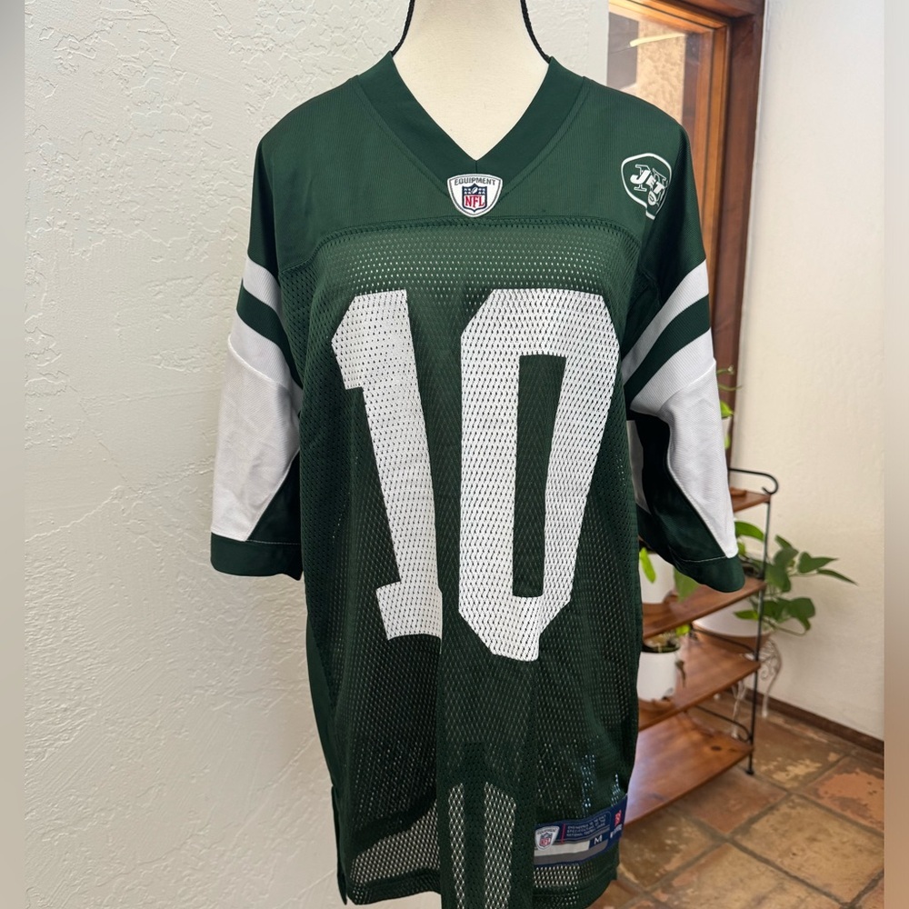 New York Jets Jersey.  Holmes #10.